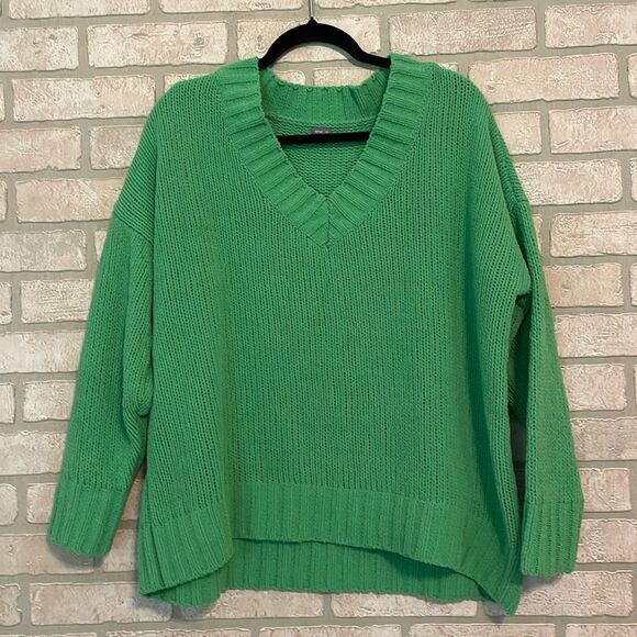 Aerie Vibrant Green V-Neck  Knit Pullover oversized Sweater Sz S - Picture 1 of 6